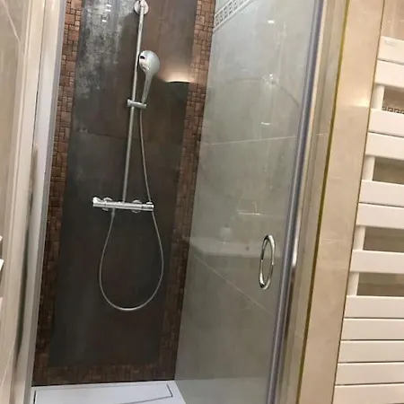 Piscine,sauna 10mn De Paris * Le Vésinet