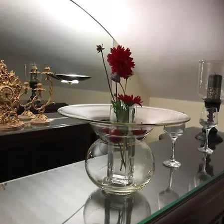 Piscine,sauna 10mn De Paris فيلة Le Vésinet