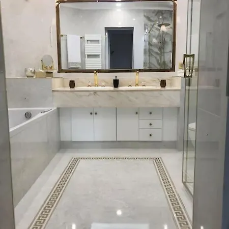 Piscine,sauna 10mn De Paris *
