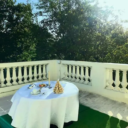 Piscine,sauna 10mn De Paris فيلة *